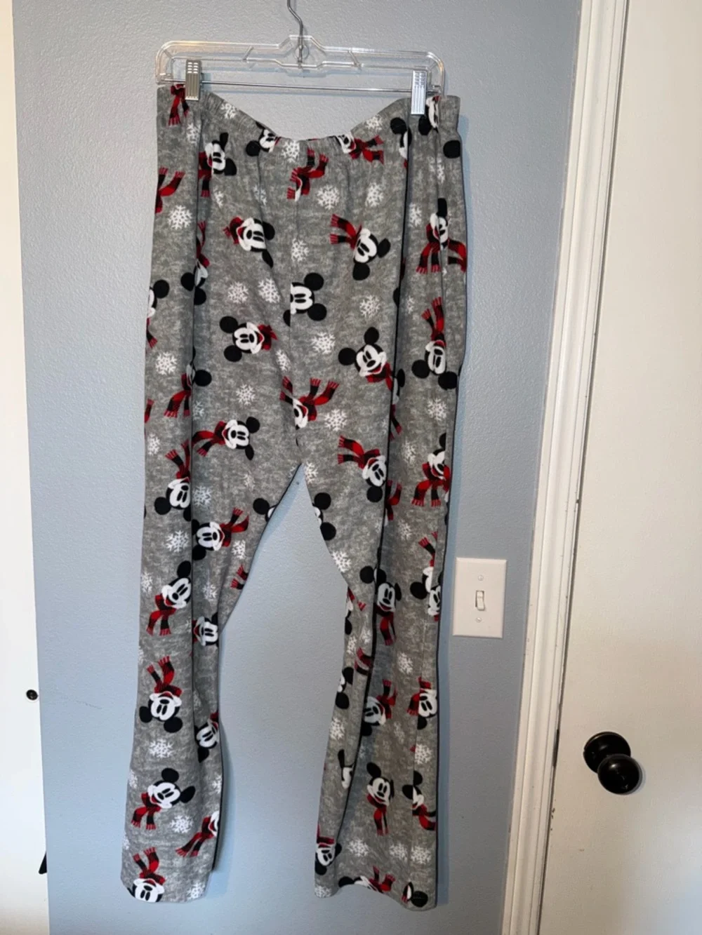 Disney Grey Mickey Mouse Snowflake Pajama Bottoms with Red Accents - Picture 4 of 4